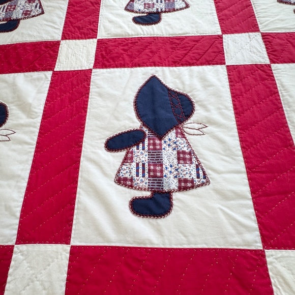 Vintage 70s Holly Hobbie handmade quilt, twin size bed quilted comforter - Picture 2 of 9